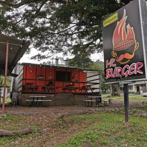 Foto de Mr. Burger Grill