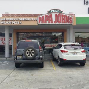 Papa John`s (Brisas del Golf)