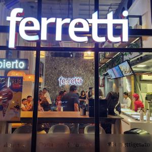 Foto de Ferretti (Market Plaza)